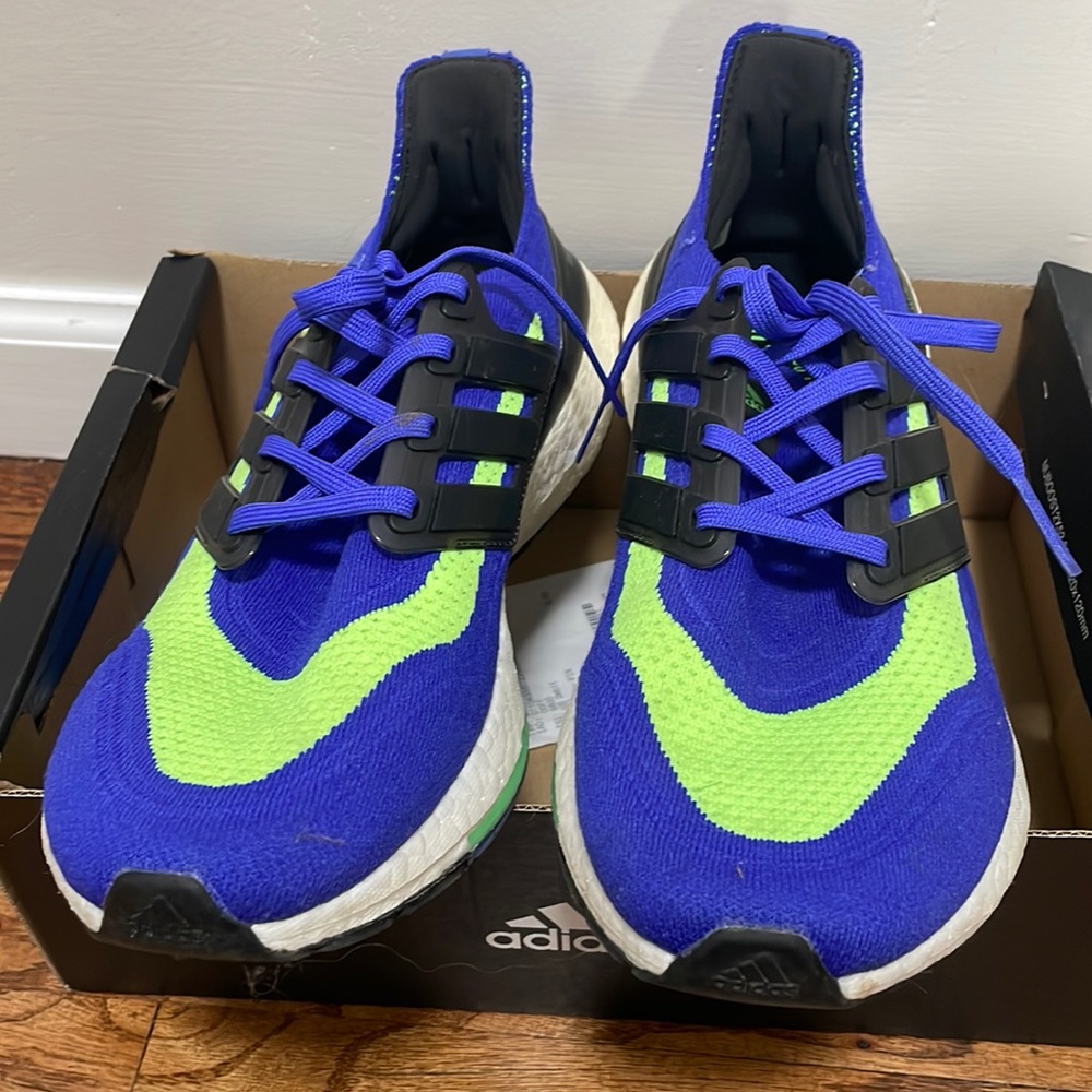 Adidas Ultraboost 21 size 9.5